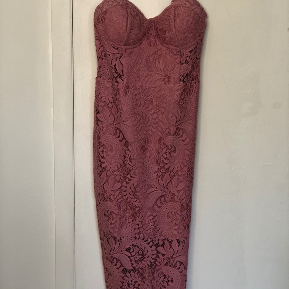 Bebe Dress - Picture 2 of 6